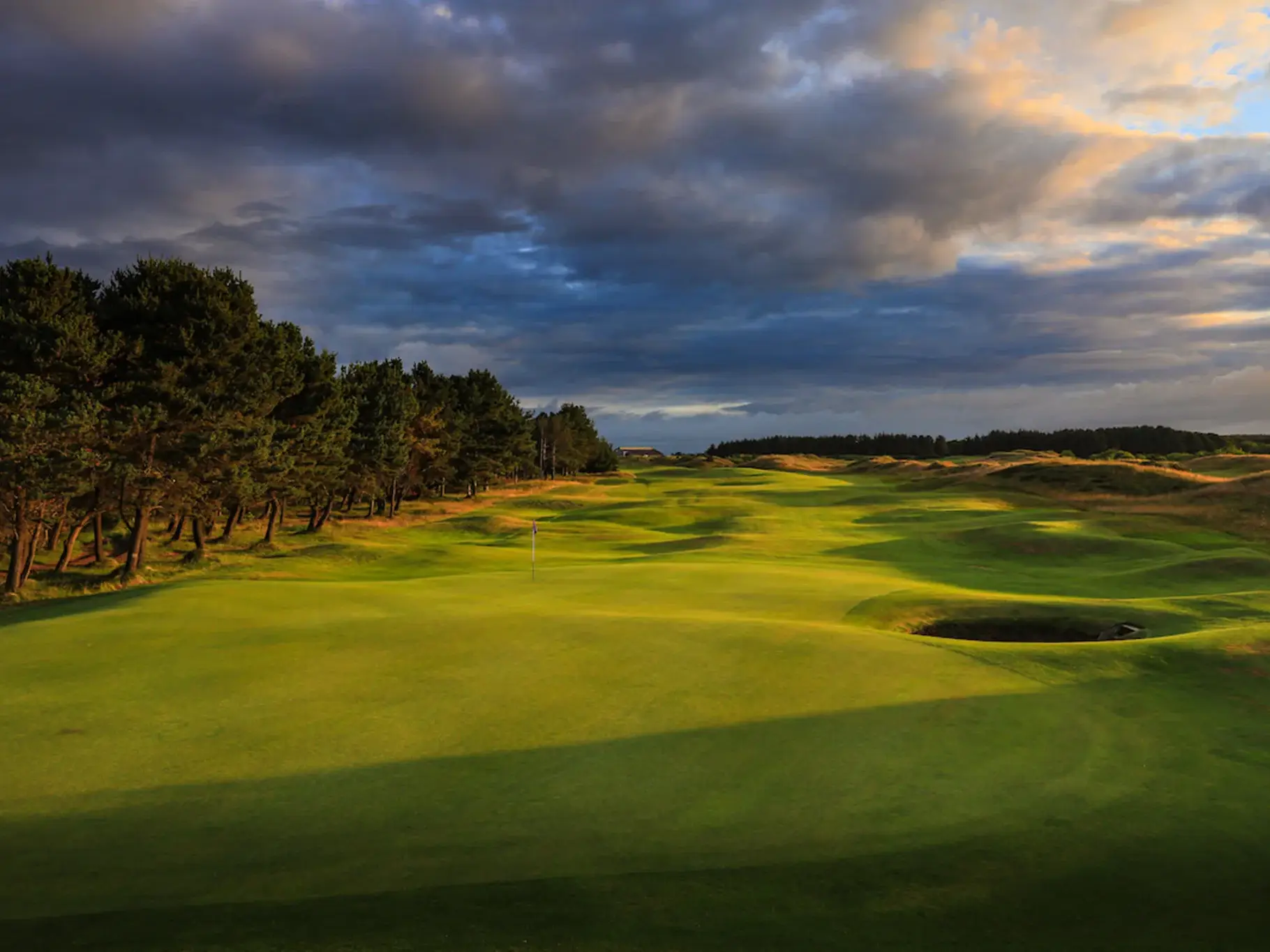Resident & Non resident packages inc Dundonald Links