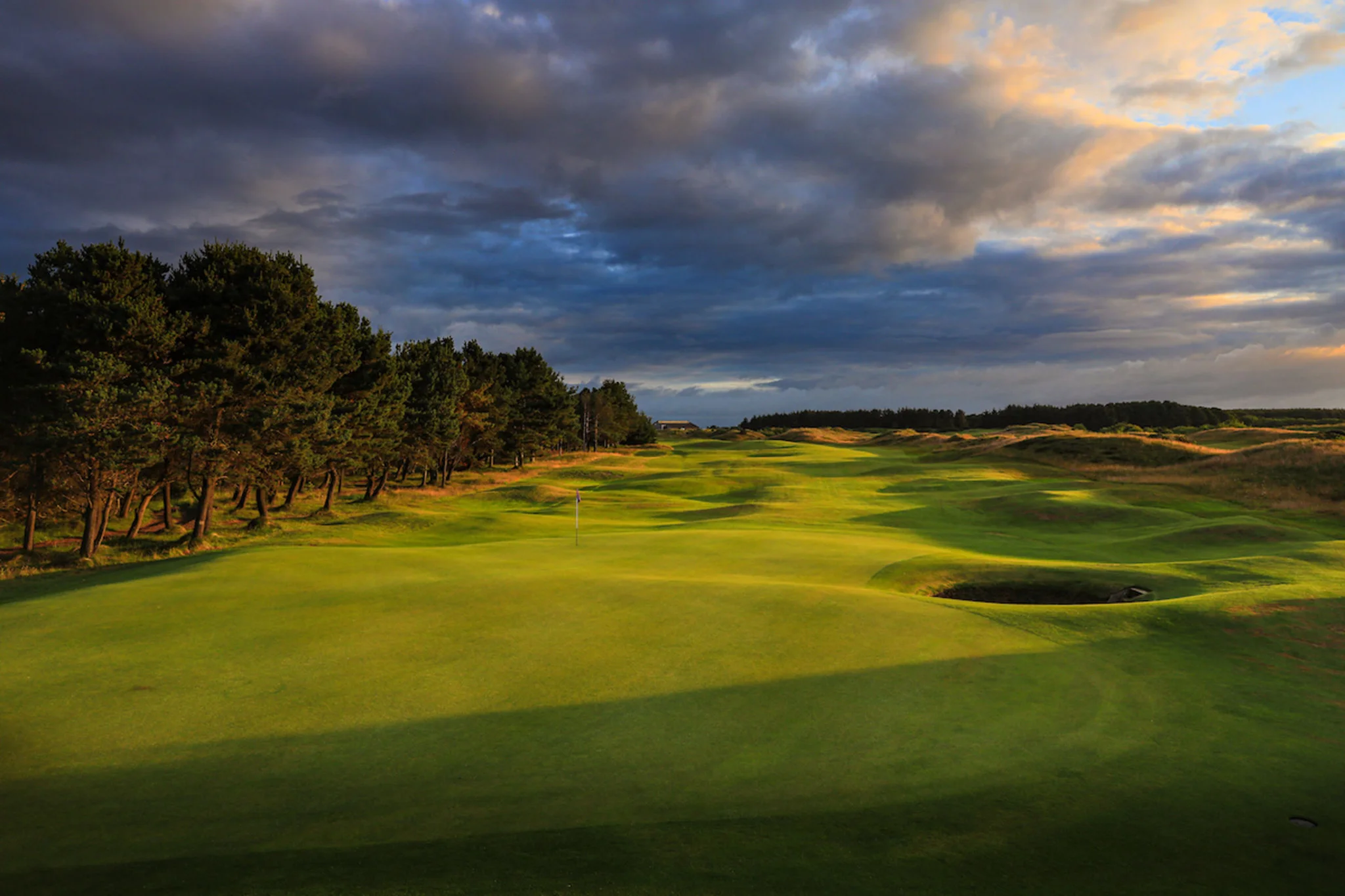 Resident & Non resident packages inc Dundonald Links